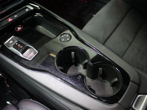 Used 2023 Audi e-tron GT Premium Plus image 20