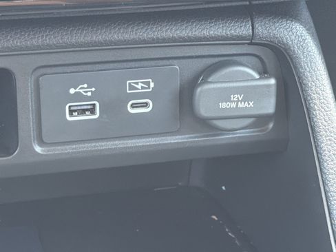 Certified 2025 Honda Pilot EX-L image 11