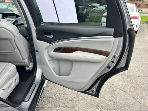 Used 2020 Acura MDX SH-AWD w/Technology Pkg image 21