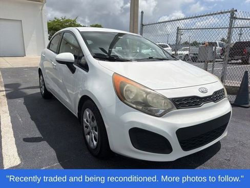 Used 2013 Kia Rio LX FWD image 1