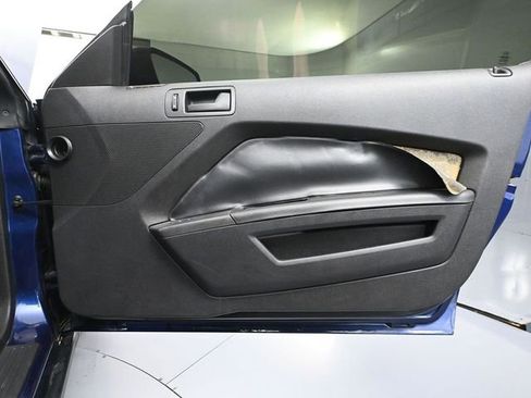 Used 2012 Ford Mustang Coupe image 37