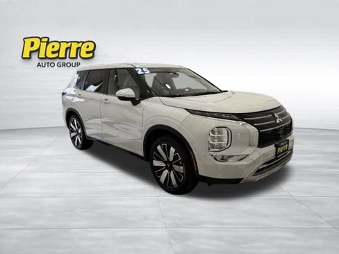 Used 2025 Mitsubishi Outlander SE AWD/4WD image 8