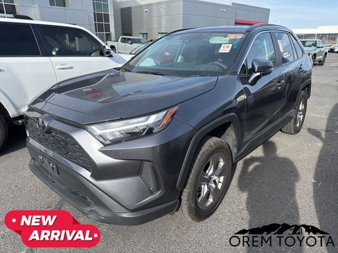 Used 2025 Toyota RAV4 LE image 19