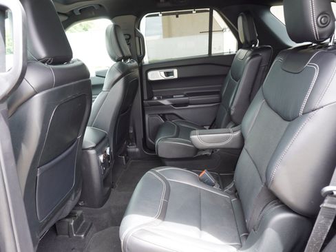 Used 2020 Ford Explorer ST w/ Premium Technology Package AWD/4WD image 14