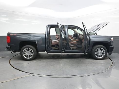 Used 2017 Chevrolet Silverado 1500 High Country AWD/4WD image 59