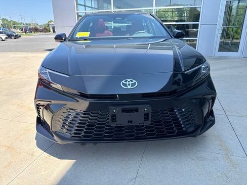 Used 2026 Toyota Camry XSE AWD/4WD image 2