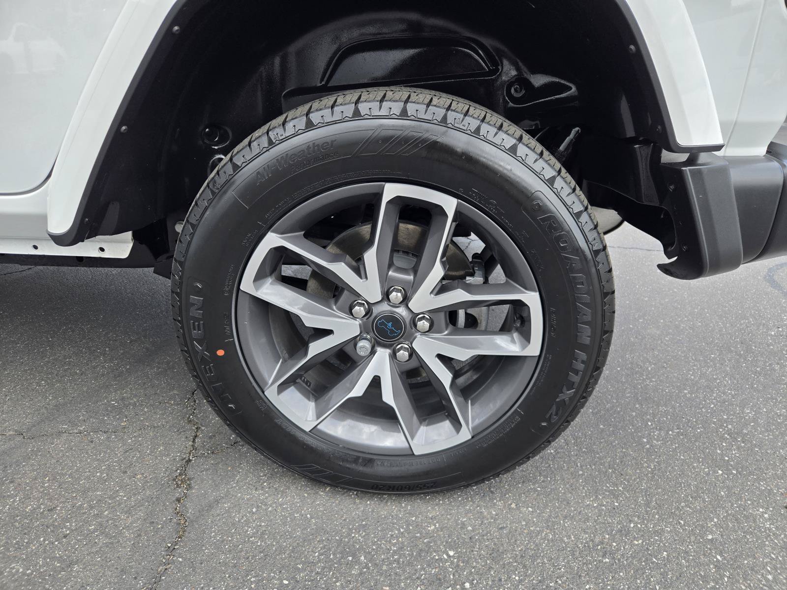 Used 2024 Jeep Wrangler Unlimited AWD/4WD image 39