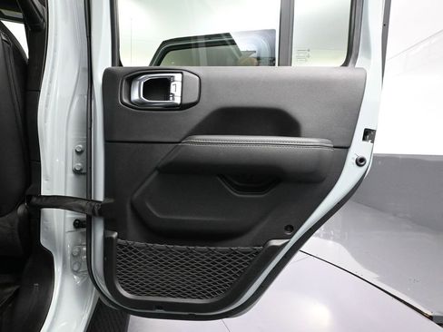 Used 2023 Jeep Wrangler Unlimited Sahara w/ Cold Weather Group image 40