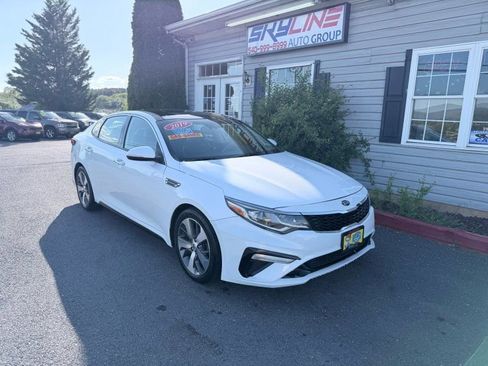 Used 2019 Kia Optima S w/ S Panoramic Sunroof Package FWD image 2