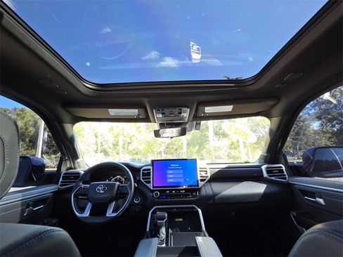 Used 2023 Toyota Tundra Platinum image 4