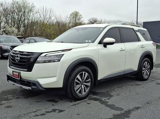 Certified 2023 Nissan Pathfinder SL w/ Black Appearance Package AWD/4WD video 3