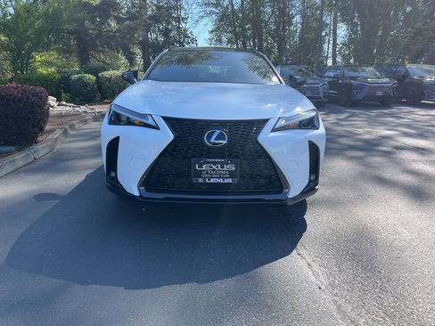 New 2026 Lexus UX 300h AWD image 9