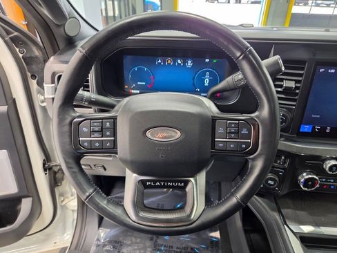 Used 2025 Ford F250 Platinum AWD/4WD image 27