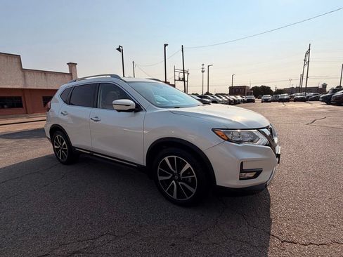 Used 2020 Nissan Rogue SL w/ Premium Package FWD image 9