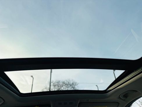 Used 2017 BMW X3 xDrive28i image 16