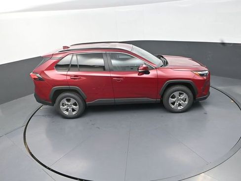 Used 2025 Toyota RAV4 XLE image 32