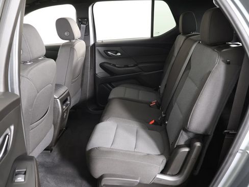 Used 2023 Chevrolet Traverse LT AWD/4WD image 34