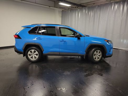 Used 2019 Toyota RAV4 LE w/ All Weather Liner Package AWD/4WD image 9
