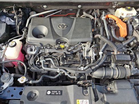 Used 2019 Toyota RAV4 XSE w/ Carpet Mat Package image 29