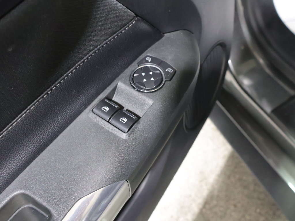 Used 2016 Ford Mustang Coupe w/ Equipment Group 051A RWD image 14