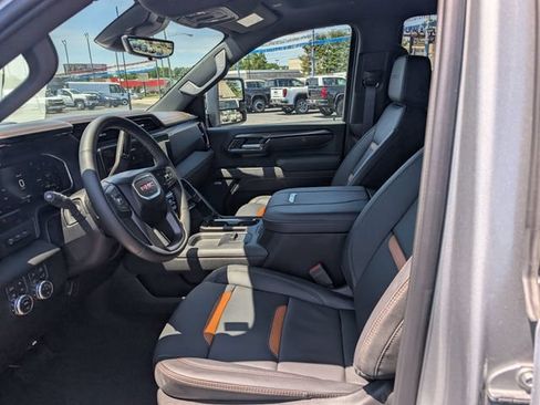 Used 2026 GMC Sierra 2500 AT4 w/ Technology Package AWD/4WD image 13