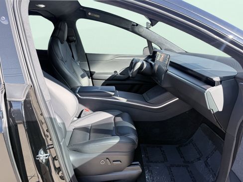 Used 2024 Tesla Model X Long Range image 54