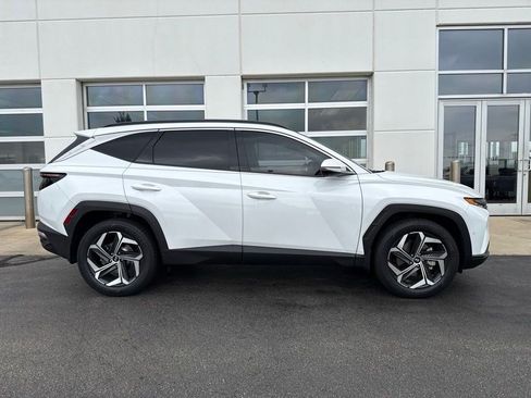 Used 2022 Hyundai Tucson Limited AWD/4WD image 3