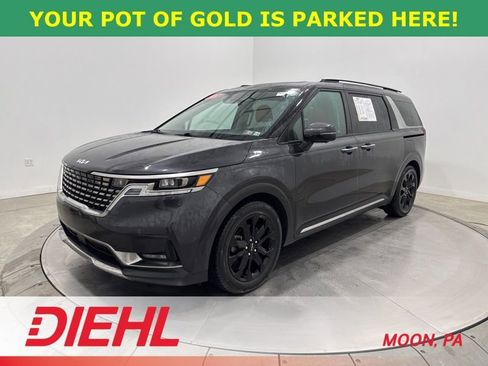 Used 2024 Kia Carnival SX Prestige image 3