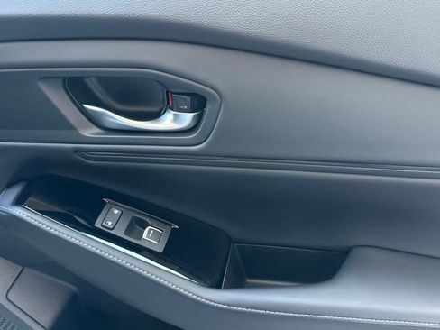 Used 2023 Honda Accord Touring image 19