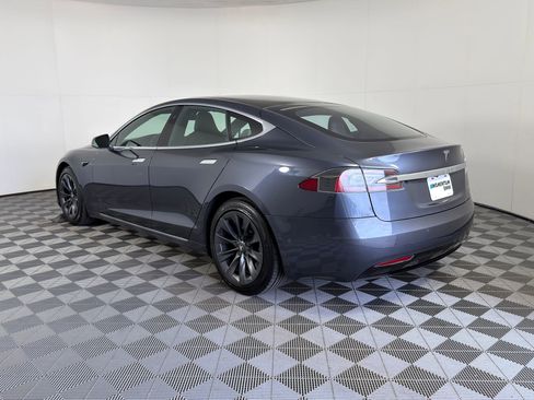 Used 2020 Tesla Model S Long Range image 3