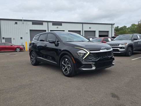 Certified 2023 Kia Sportage EX FWD image 2