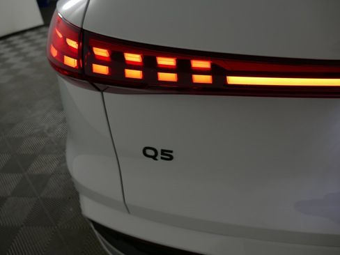 New 2025 Audi Q5 Premium Plus image 31
