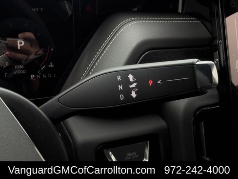 New 2026 GMC Yukon AT4 Ultimate w/ LPO, Floor Liner Package AWD/4WD image 15