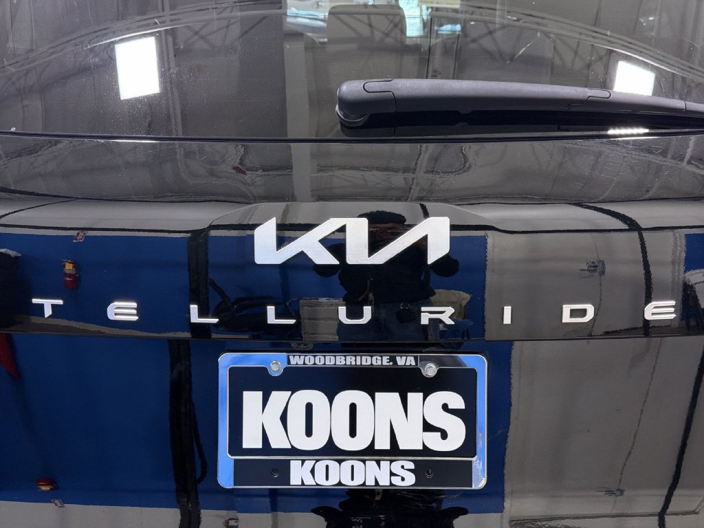 Used 2023 Kia Telluride EX AWD/4WD image 19