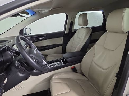 Used 2020 Ford Edge Titanium AWD/4WD image 13