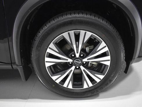 Certified 2023 Nissan Rogue SV image 10