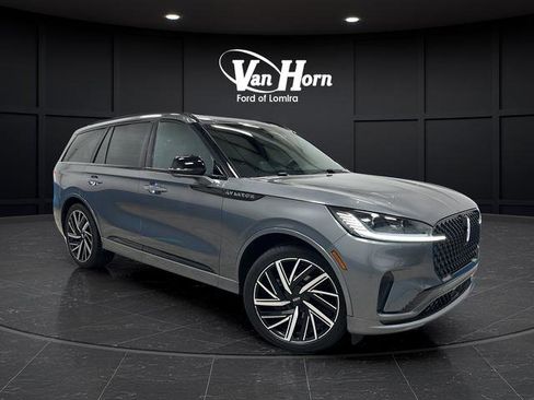 Used 2025 Lincoln Aviator Black Label w/ Jet Appearance Package AWD/4WD image 1