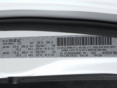 Used 2017 RAM 1500 Tradesman w/ Chrome Appearance Group image 36