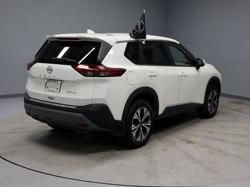 Certified 2022 Nissan Rogue SV image 13