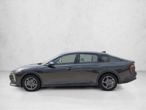 Used 2025 Kia K4 LXS image 8