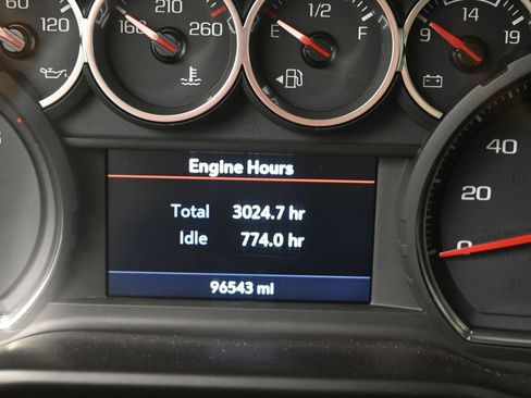 Used 2020 Chevrolet Silverado 1500 LT Trail Boss AWD/4WD image 15