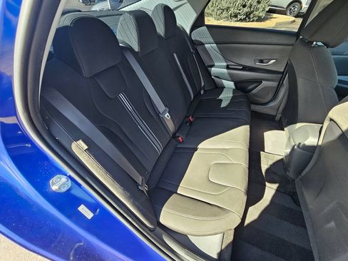 Used 2024 Hyundai Elantra SEL FWD image 14