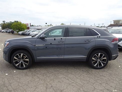 New 2024 Volkswagen Atlas Cross Sport SEL Premium R-Line image 2