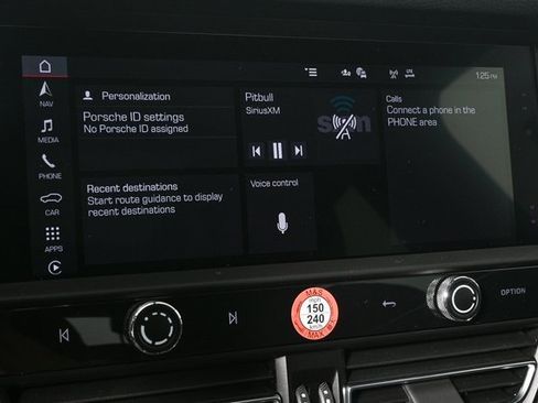 Used 2025 Porsche Macan image 13