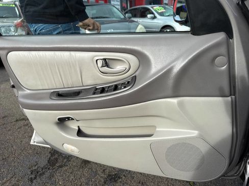 Used 2001 Nissan Maxima SE w/ (W08) Meridian Edition Pkg image 23
