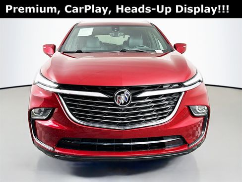 Used 2024 Buick Enclave Premium image 2