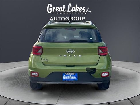 Used 2023 Hyundai Venue SEL w/ Cargo Package image 4