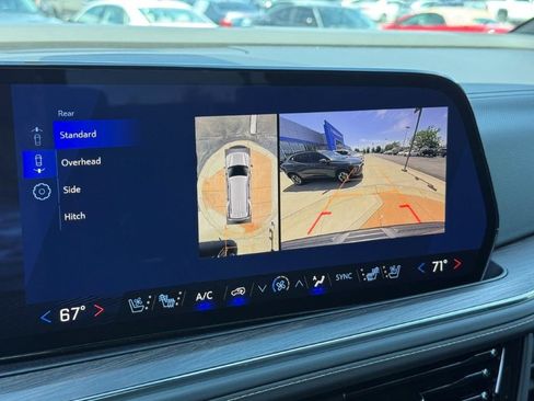 New 2026 Chevrolet Tahoe Premier w/ Sun And Tow Package AWD/4WD image 27