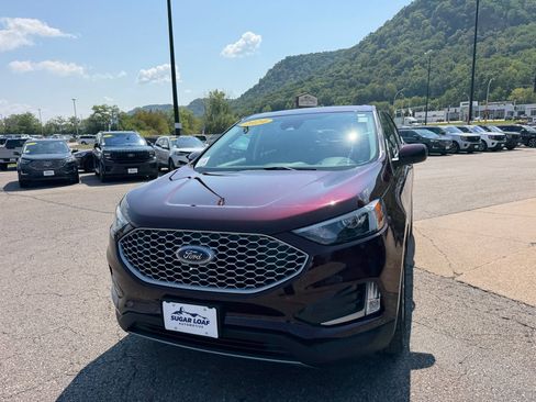 Used 2024 Ford Edge SEL w/ Convenience Package AWD/4WD image 2