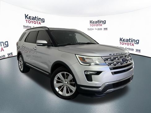 Used 2019 Ford Explorer Limited w/ Class III Trailer Tow Package FWD image 3